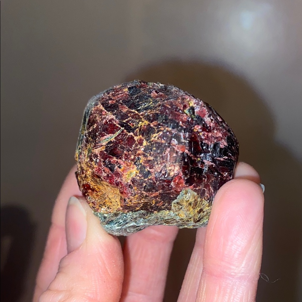 Garnet stone